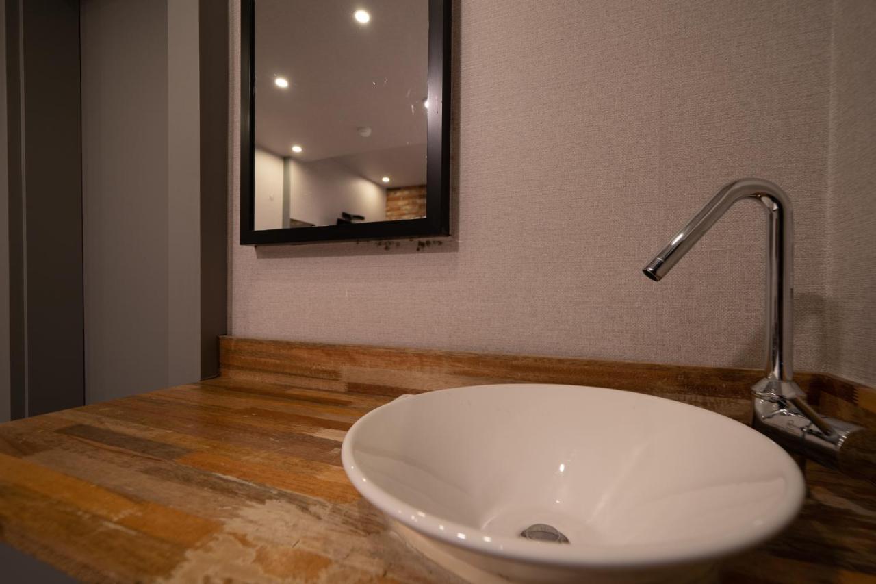 No25 Hotel Yeonsan Μπουσάν Εξωτερικό φωτογραφία
